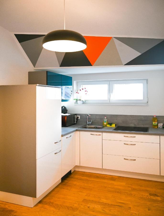 Bright Apartment Naschmarkt Виена Екстериор снимка