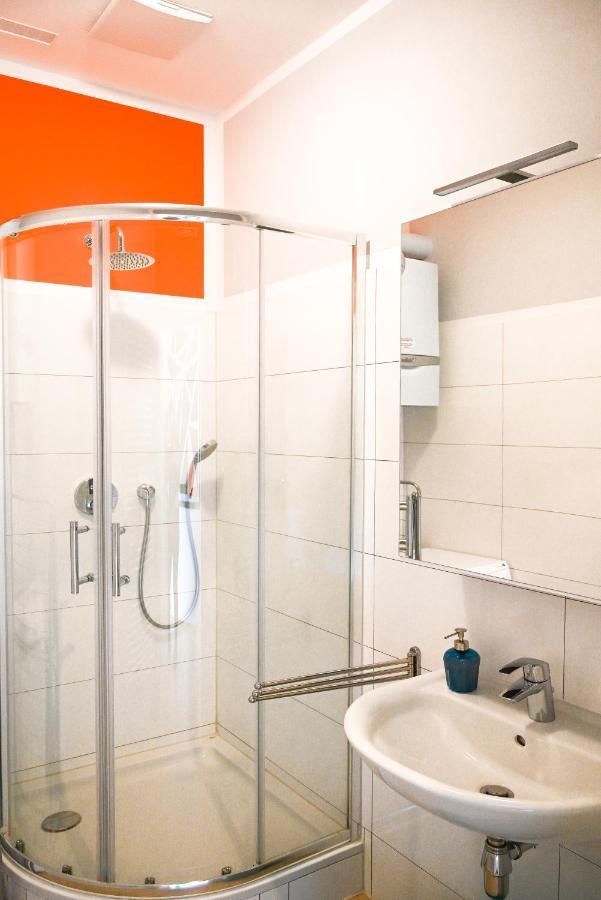 Bright Apartment Naschmarkt Виена Екстериор снимка