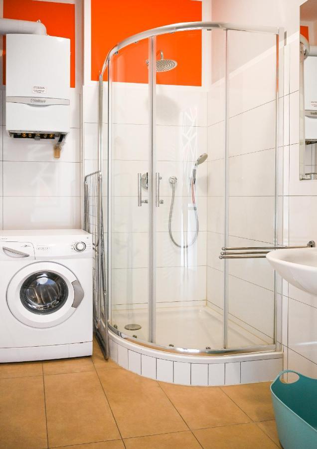 Bright Apartment Naschmarkt Виена Екстериор снимка
